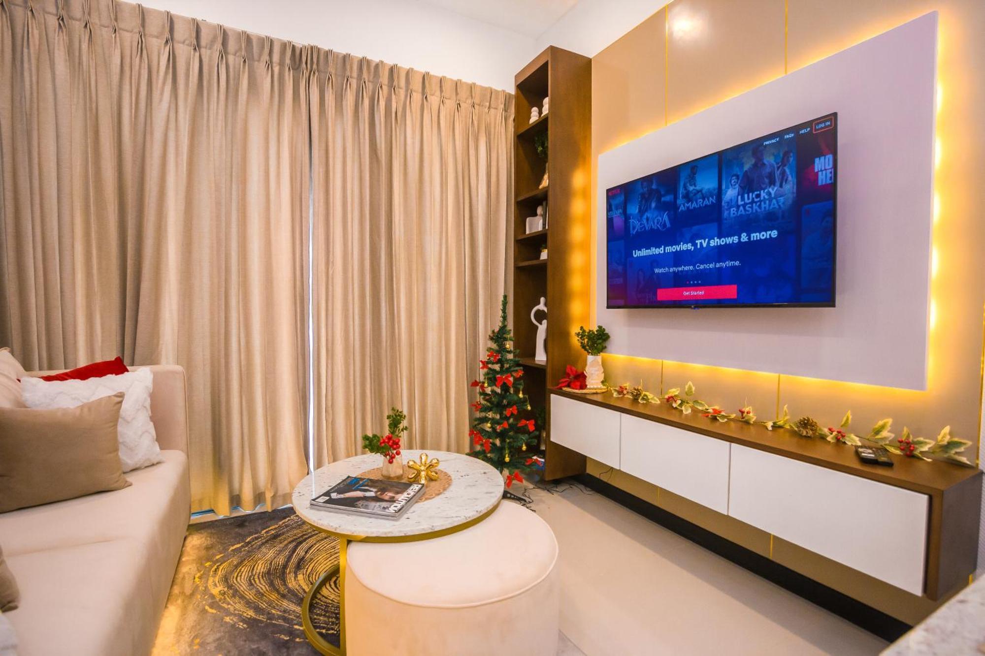 Apartment Celestara Luxury At Trizen With Pool, View *