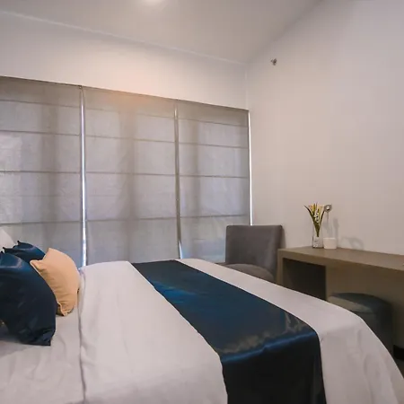 Celestara Luxury Colombo Apartment At Trizen With Pool, City View Exterior photo