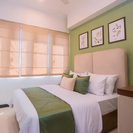 Celestara Luxury Colombo Apartment At Trizen With Pool, City View Exterior photo